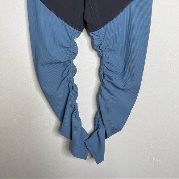 ZYIA Storm Parallel Luxe High Rise leggings Size 6-8 Compressive Activewear - Picture 8 of 15